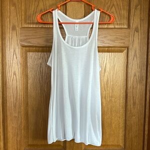 NWOT Bella Women’s Flowy Racerback Tank